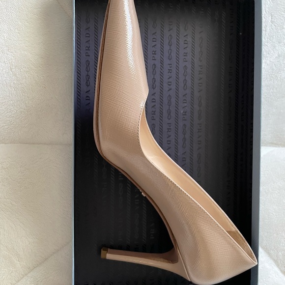 Prada Pointy toe pump - Picture 9 of 11